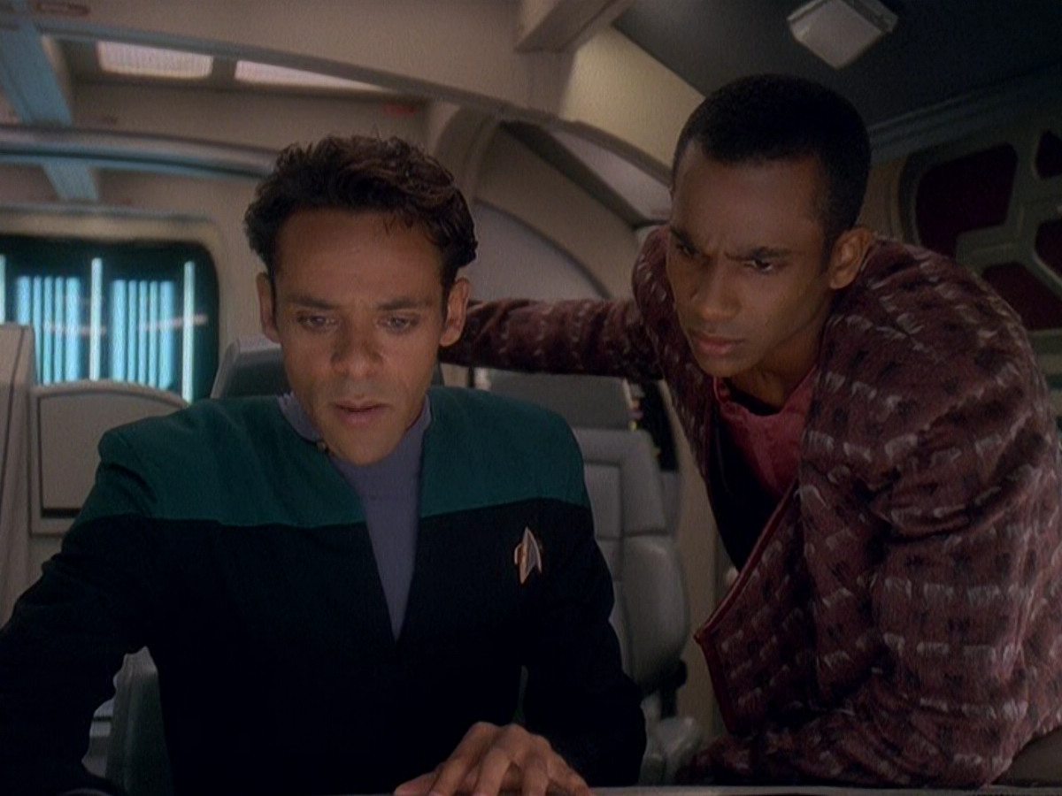 extant_StarTrek_DS9_5x04-NorTheBattleToTheStrong_00148.jpg