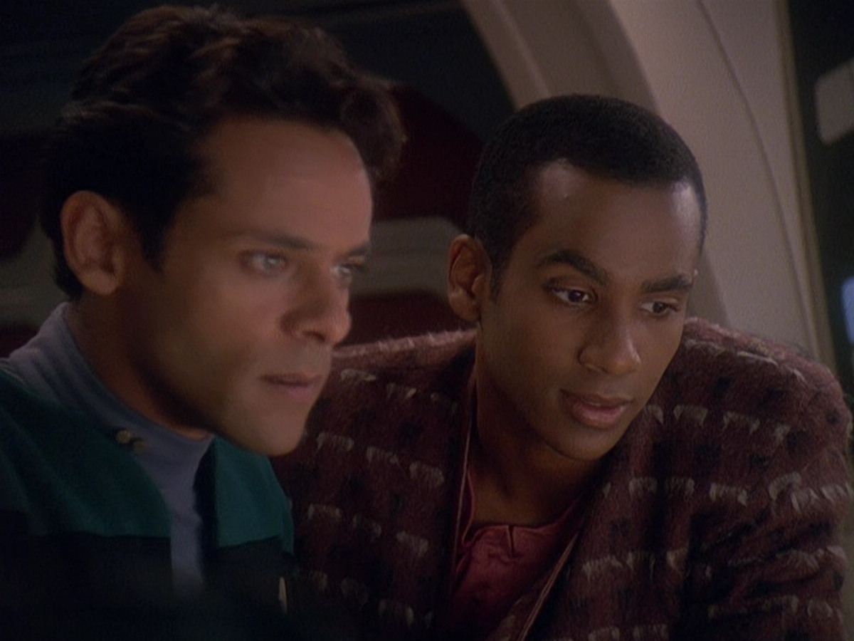 extant_StarTrek_DS9_5x04-NorTheBattleToTheStrong_00156.jpg