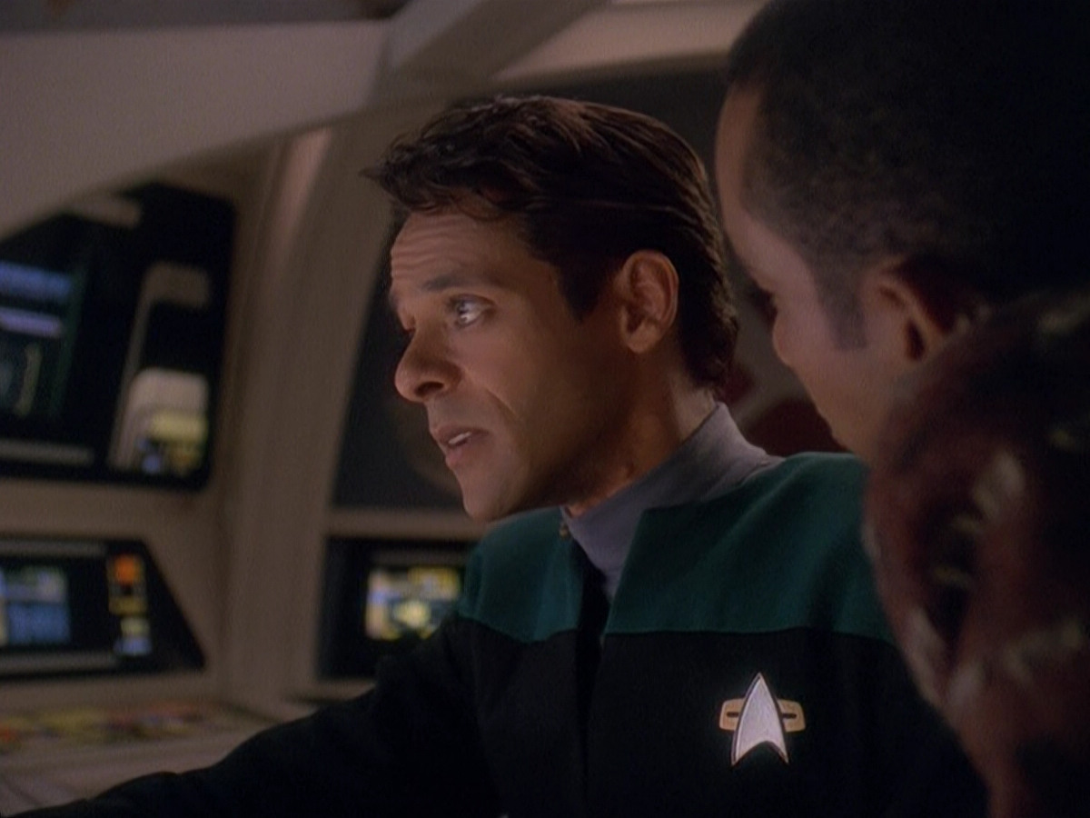 extant_StarTrek_DS9_5x04-NorTheBattleToTheStrong_00175.jpg