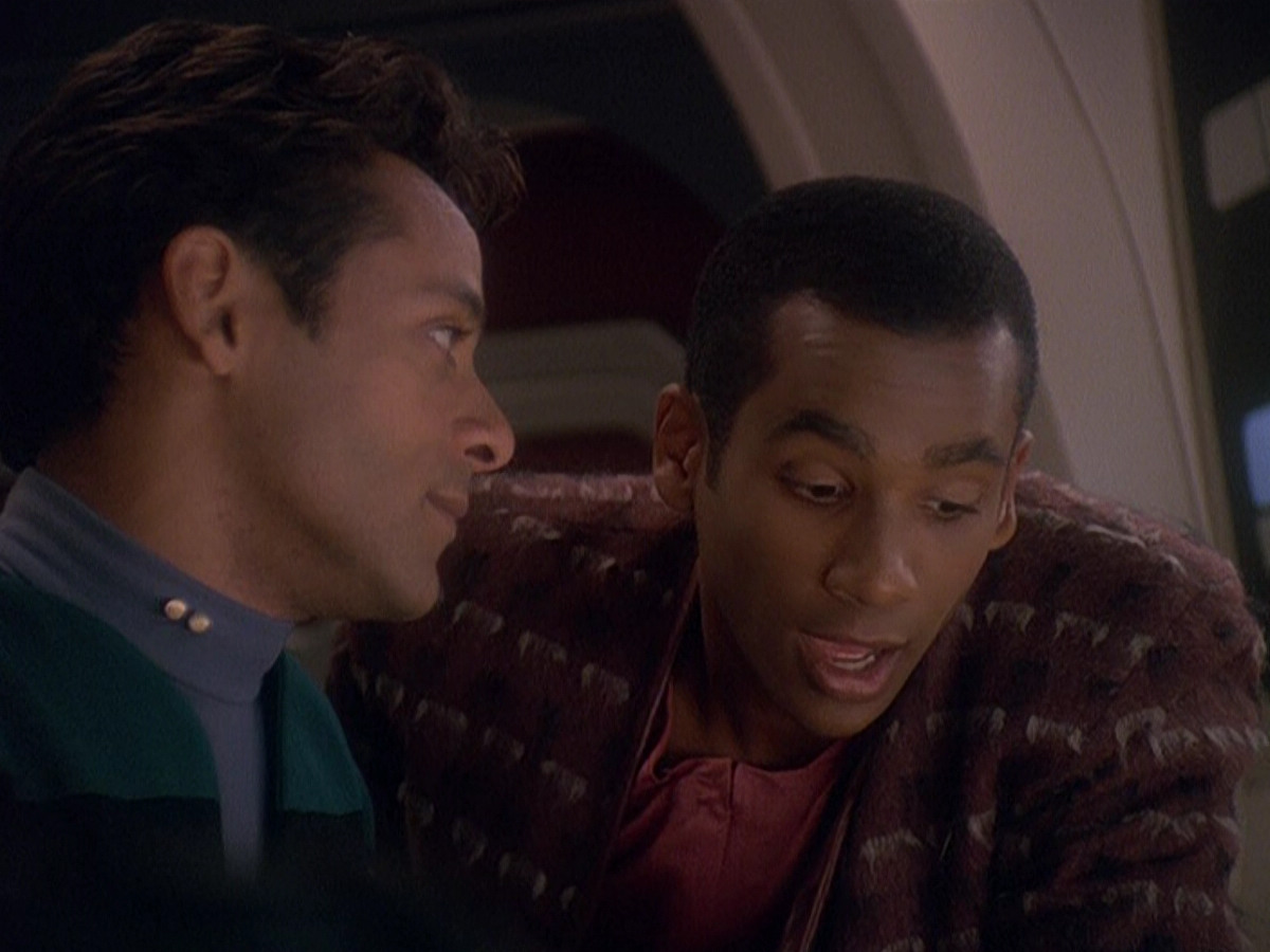extant_StarTrek_DS9_5x04-NorTheBattleToTheStrong_00188.jpg