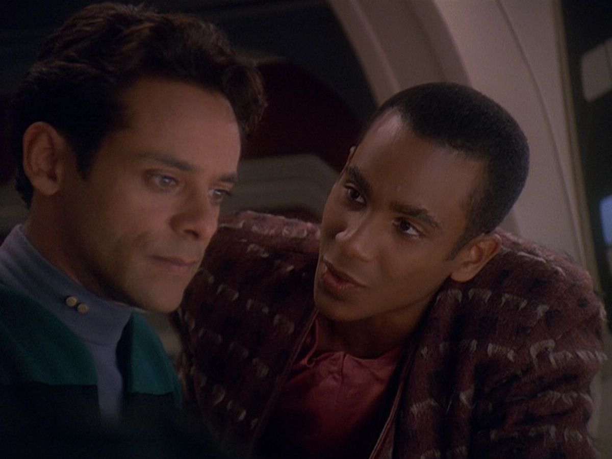 extant_StarTrek_DS9_5x04-NorTheBattleToTheStrong_00194.jpg
