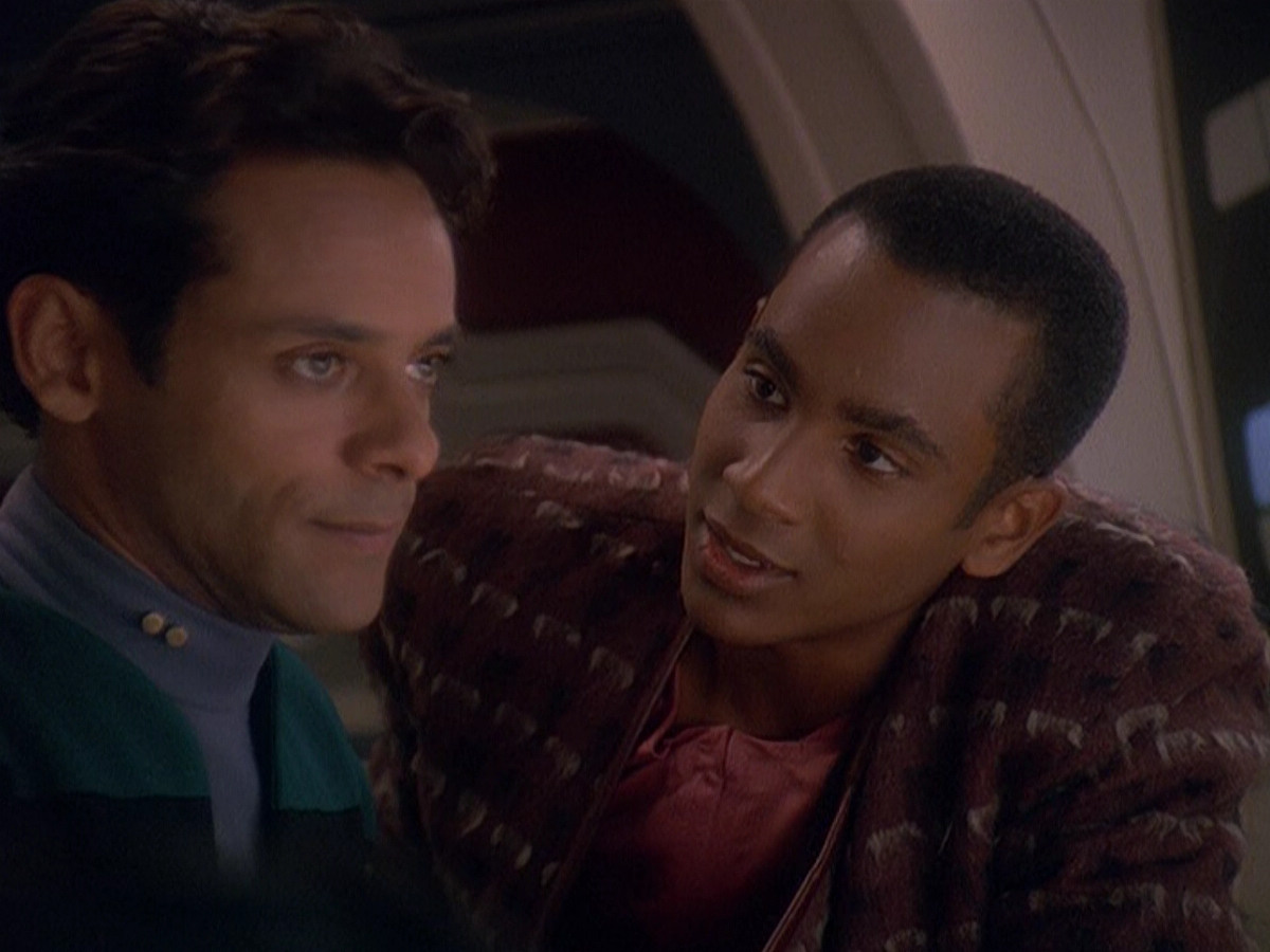 extant_StarTrek_DS9_5x04-NorTheBattleToTheStrong_00195.jpg