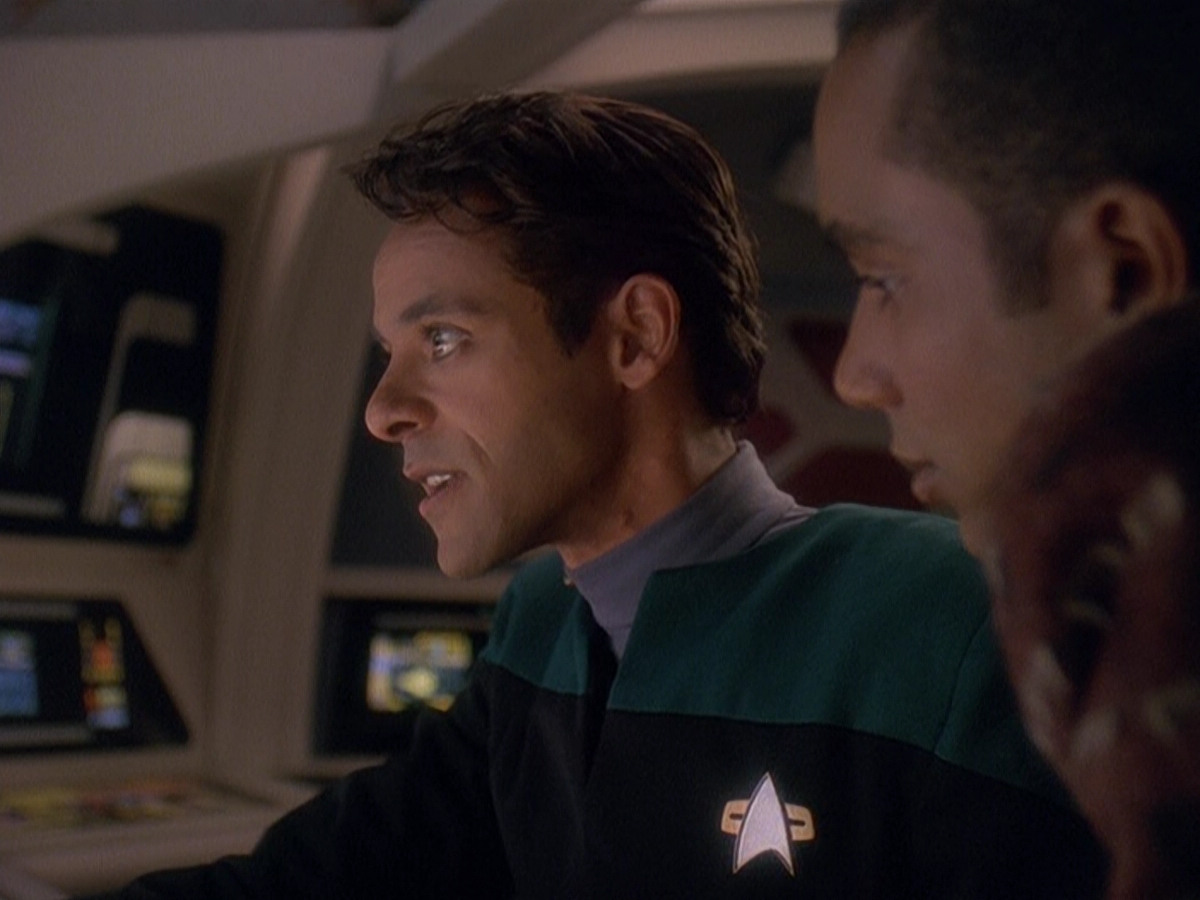 extant_StarTrek_DS9_5x04-NorTheBattleToTheStrong_00211.jpg