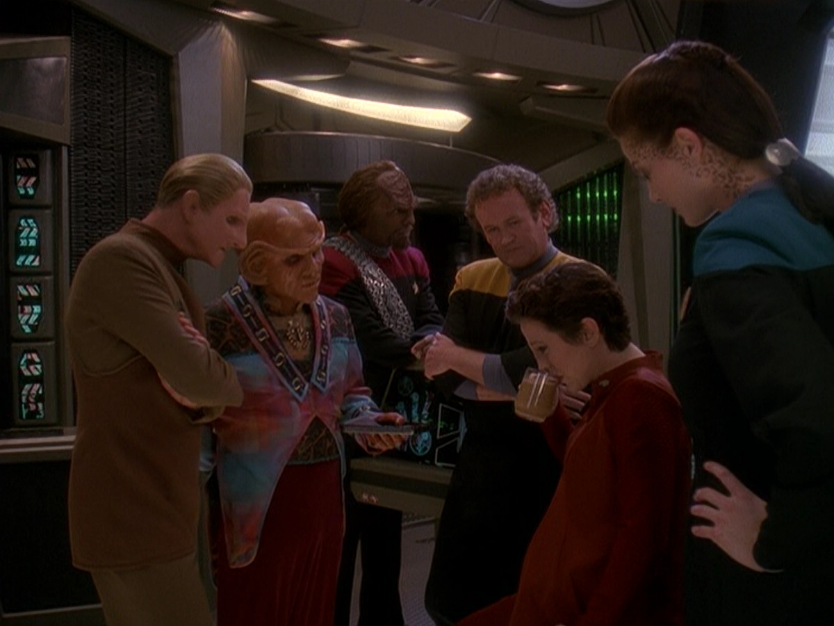 extant_StarTrek_DS9_5x04-NorTheBattleToTheStrong_00427.jpg