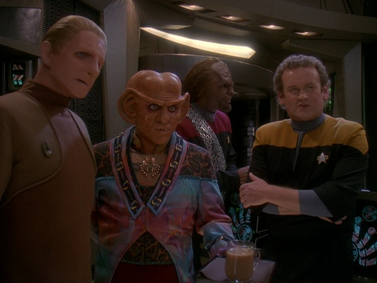 extant_StarTrek_DS9_5x04-NorTheBattleToTheStrong_00437.jpg