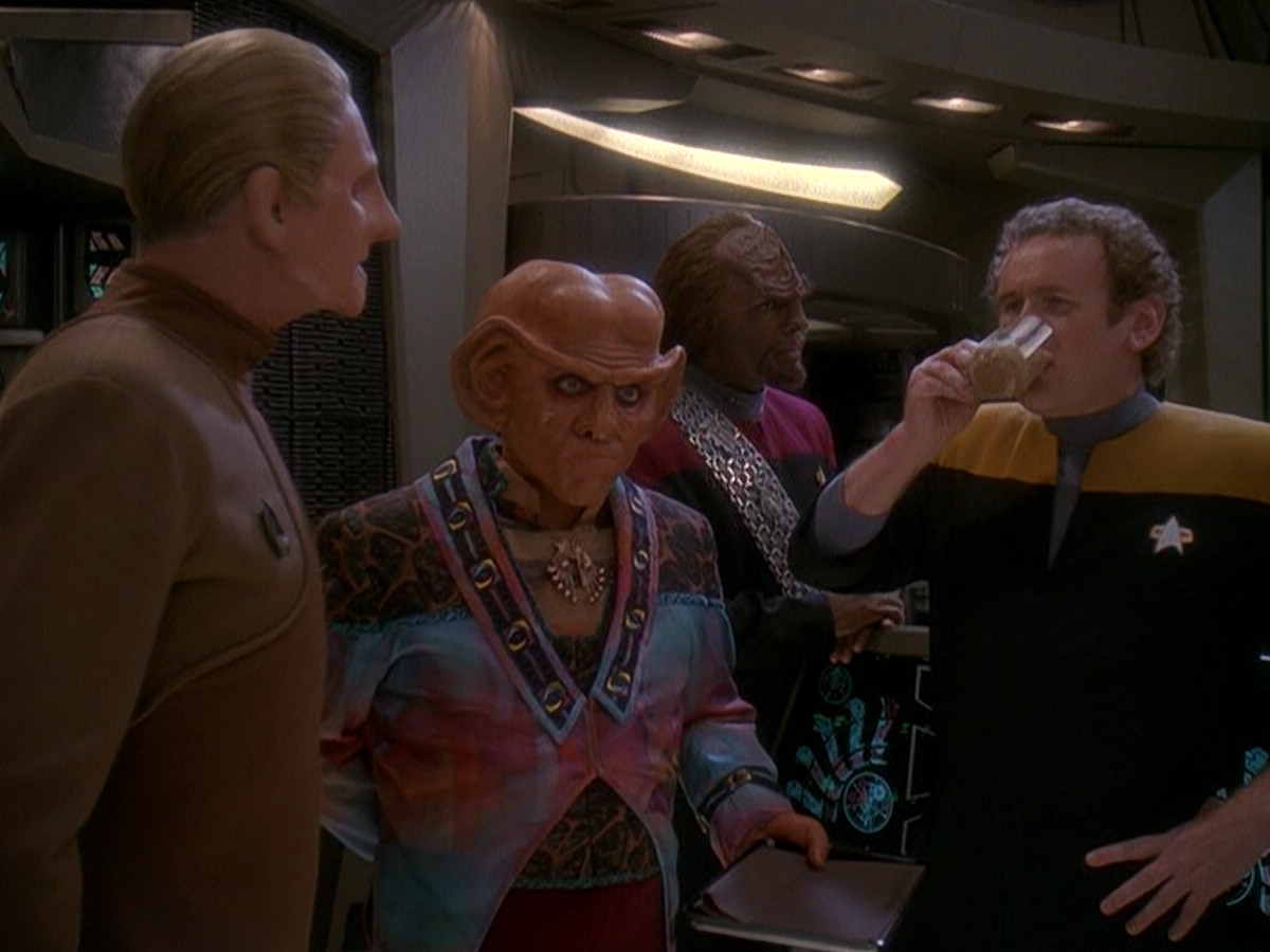 extant_StarTrek_DS9_5x04-NorTheBattleToTheStrong_00445.jpg