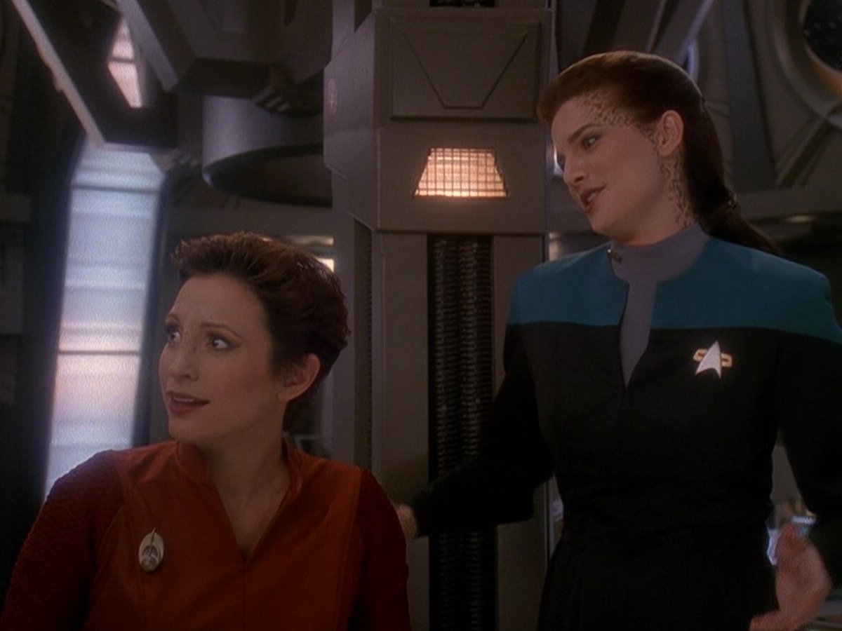 extant_StarTrek_DS9_5x04-NorTheBattleToTheStrong_00486.jpg