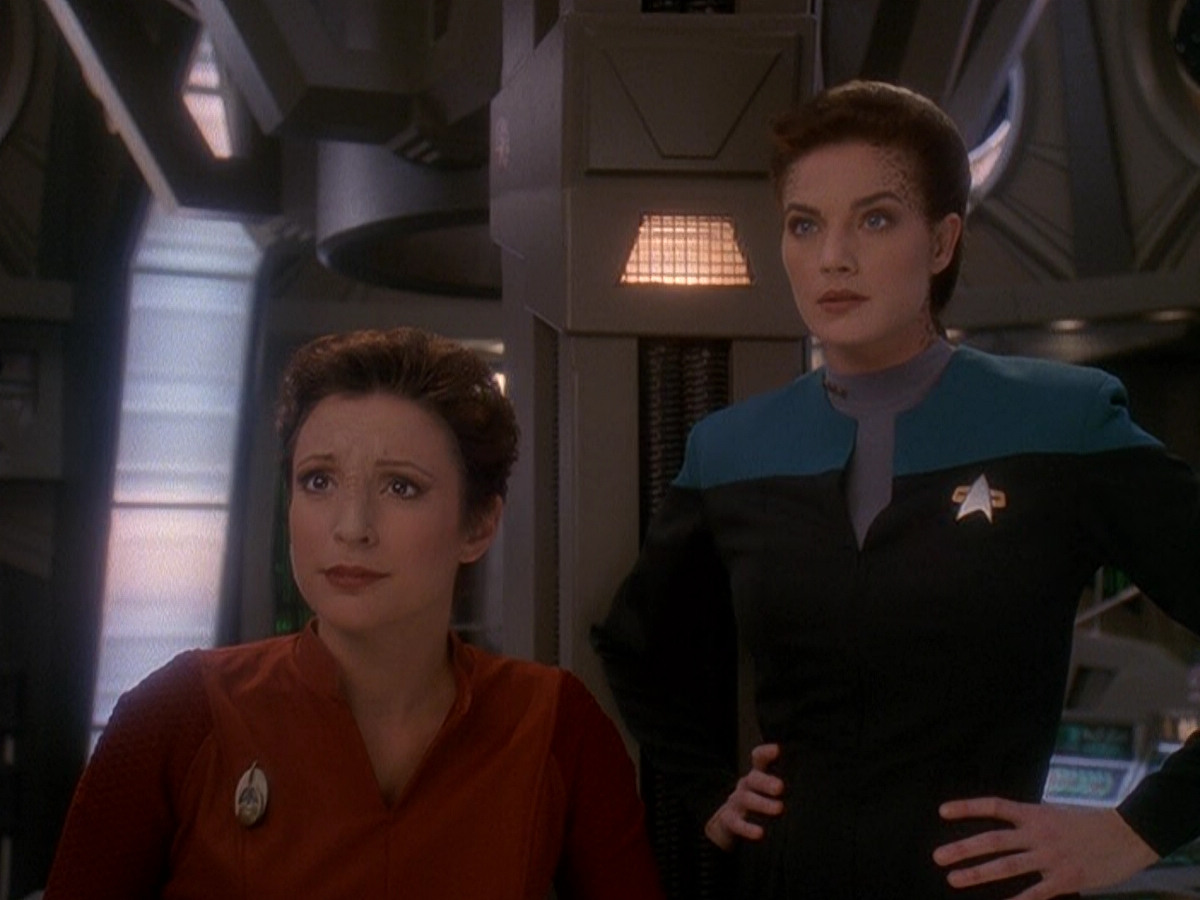 extant_StarTrek_DS9_5x04-NorTheBattleToTheStrong_00521.jpg