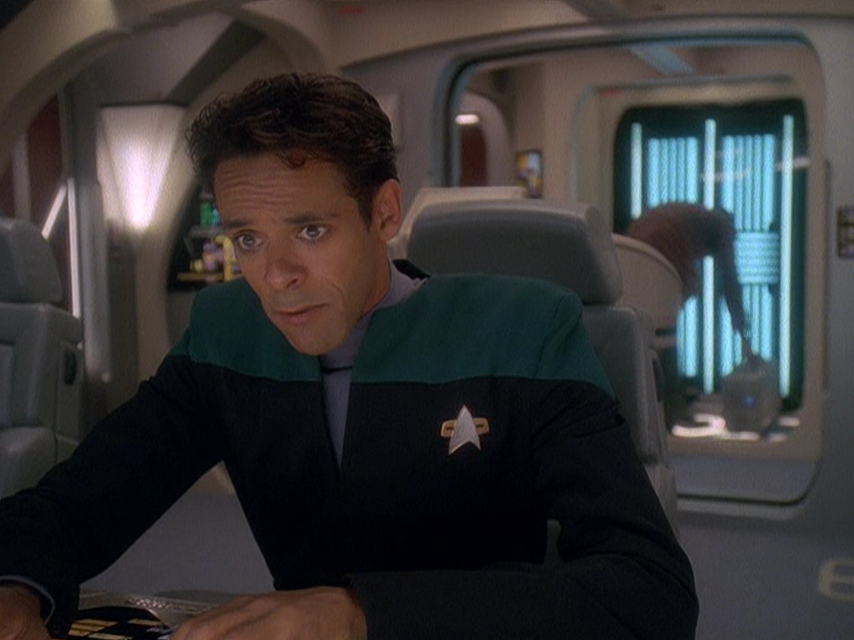 extant_StarTrek_DS9_5x04-NorTheBattleToTheStrong_00609.jpg