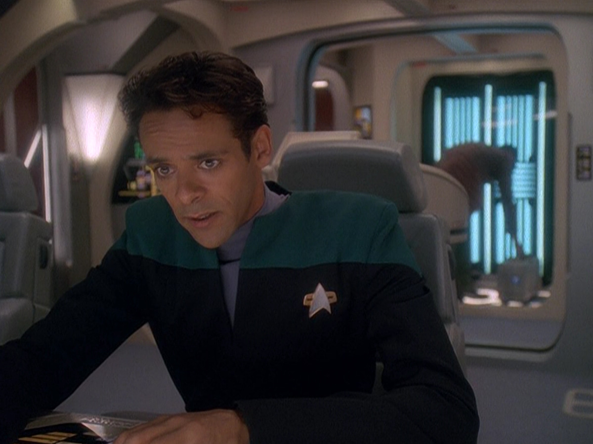 extant_StarTrek_DS9_5x04-NorTheBattleToTheStrong_00610.jpg