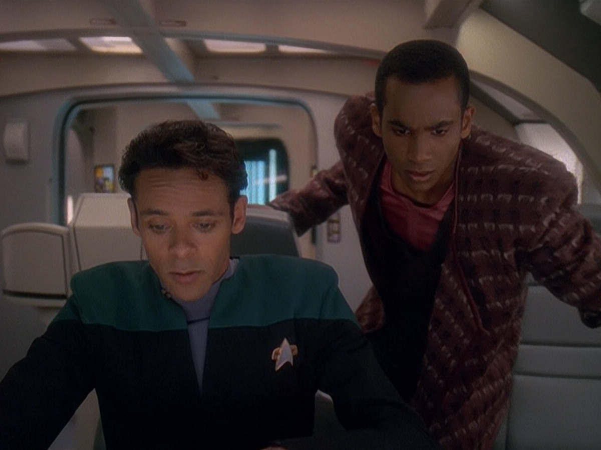 extant_StarTrek_DS9_5x04-NorTheBattleToTheStrong_00619.jpg