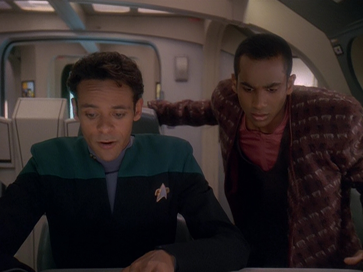 extant_StarTrek_DS9_5x04-NorTheBattleToTheStrong_00620.jpg