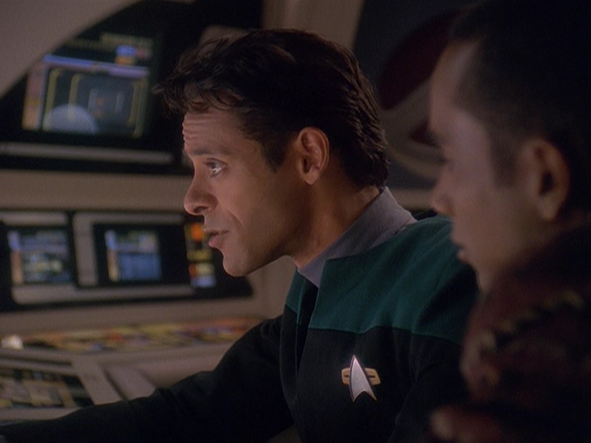 extant_StarTrek_DS9_5x04-NorTheBattleToTheStrong_00625.jpg