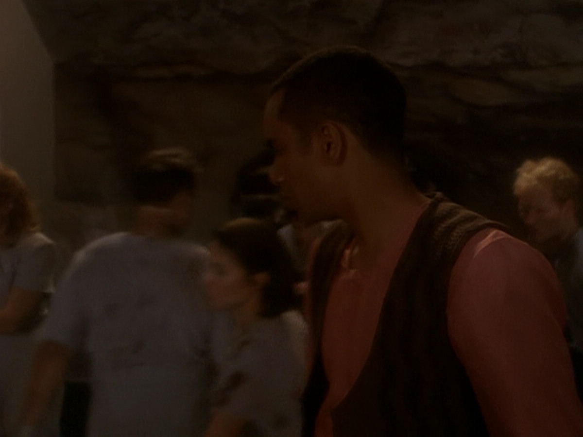 extant_StarTrek_DS9_5x04-NorTheBattleToTheStrong_00710.jpg