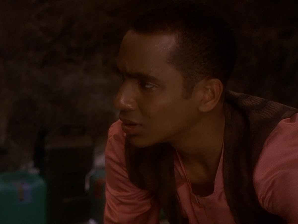extant_StarTrek_DS9_5x04-NorTheBattleToTheStrong_00759.jpg