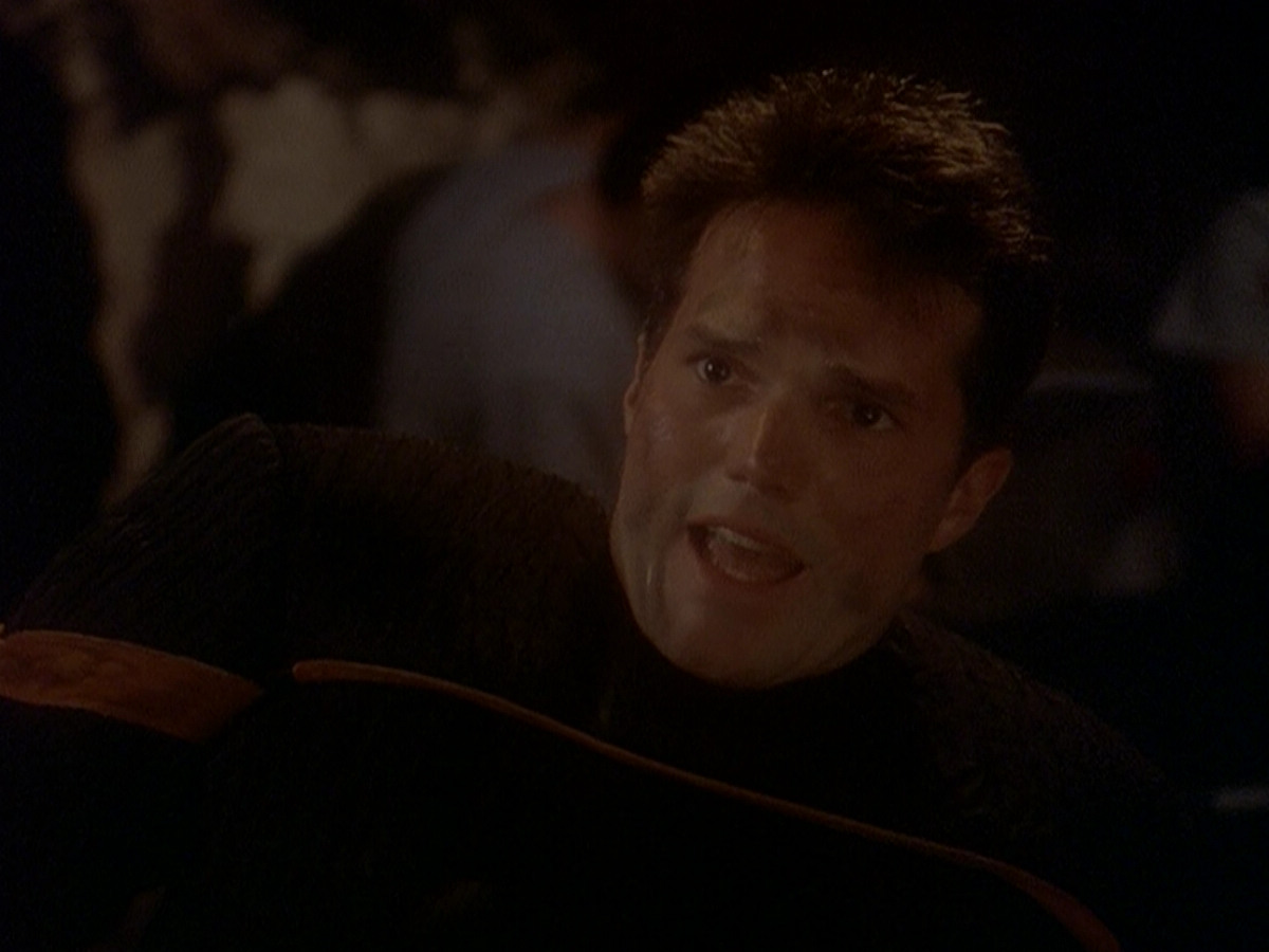 extant_StarTrek_DS9_5x04-NorTheBattleToTheStrong_00834.jpg