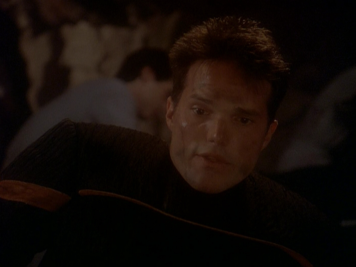 extant_StarTrek_DS9_5x04-NorTheBattleToTheStrong_00854.jpg