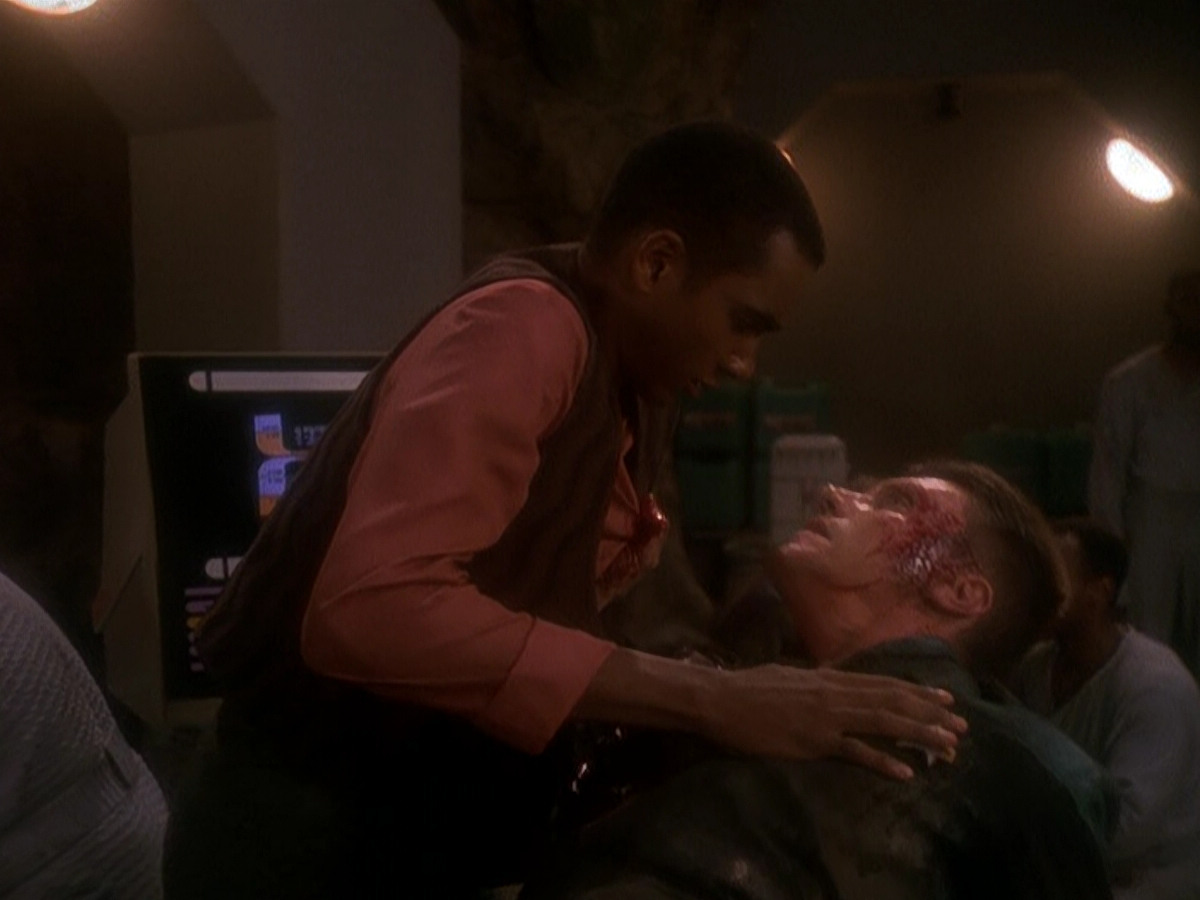 extant_StarTrek_DS9_5x04-NorTheBattleToTheStrong_00943.jpg