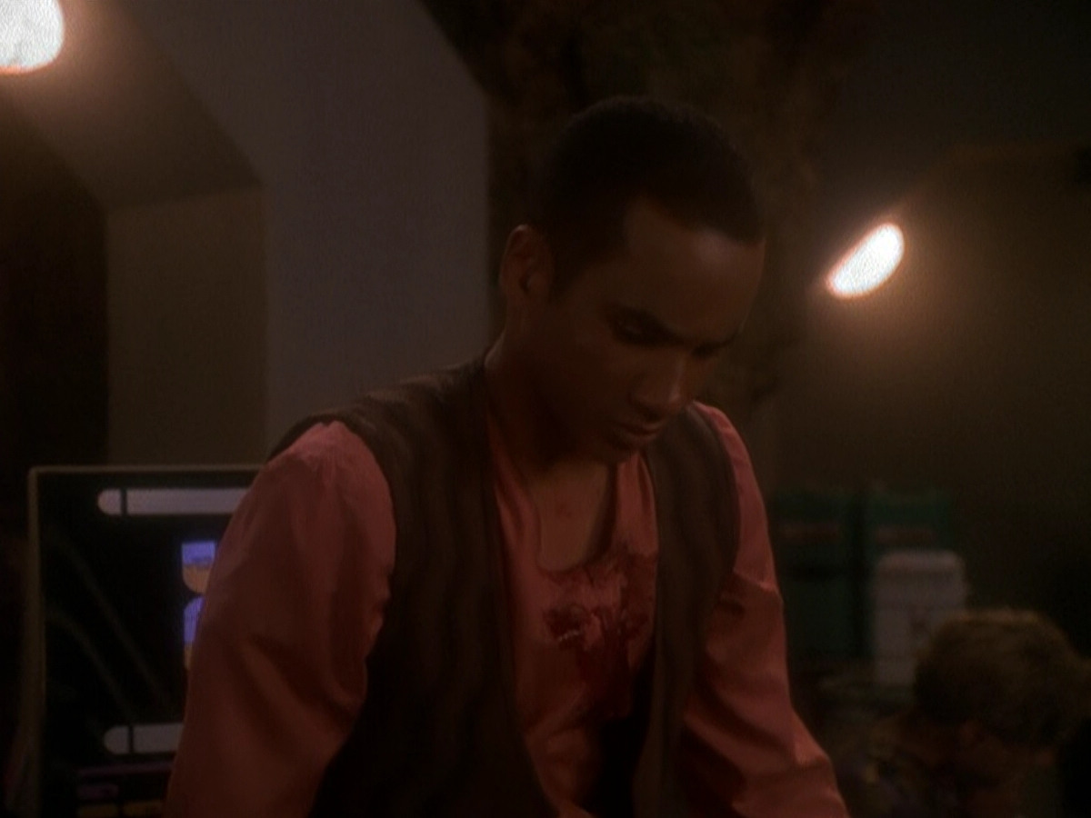extant_StarTrek_DS9_5x04-NorTheBattleToTheStrong_00957.jpg