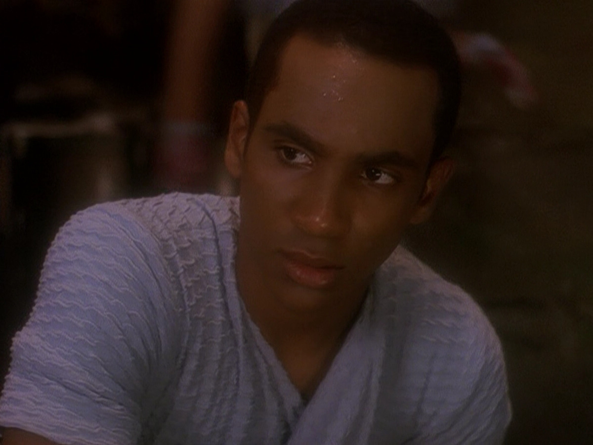 extant_StarTrek_DS9_5x04-NorTheBattleToTheStrong_01012.jpg