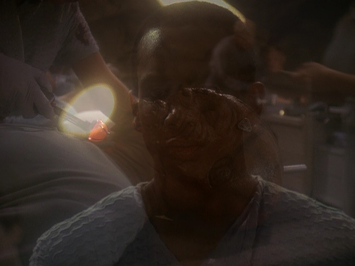 extant_StarTrek_DS9_5x04-NorTheBattleToTheStrong_01045.jpg