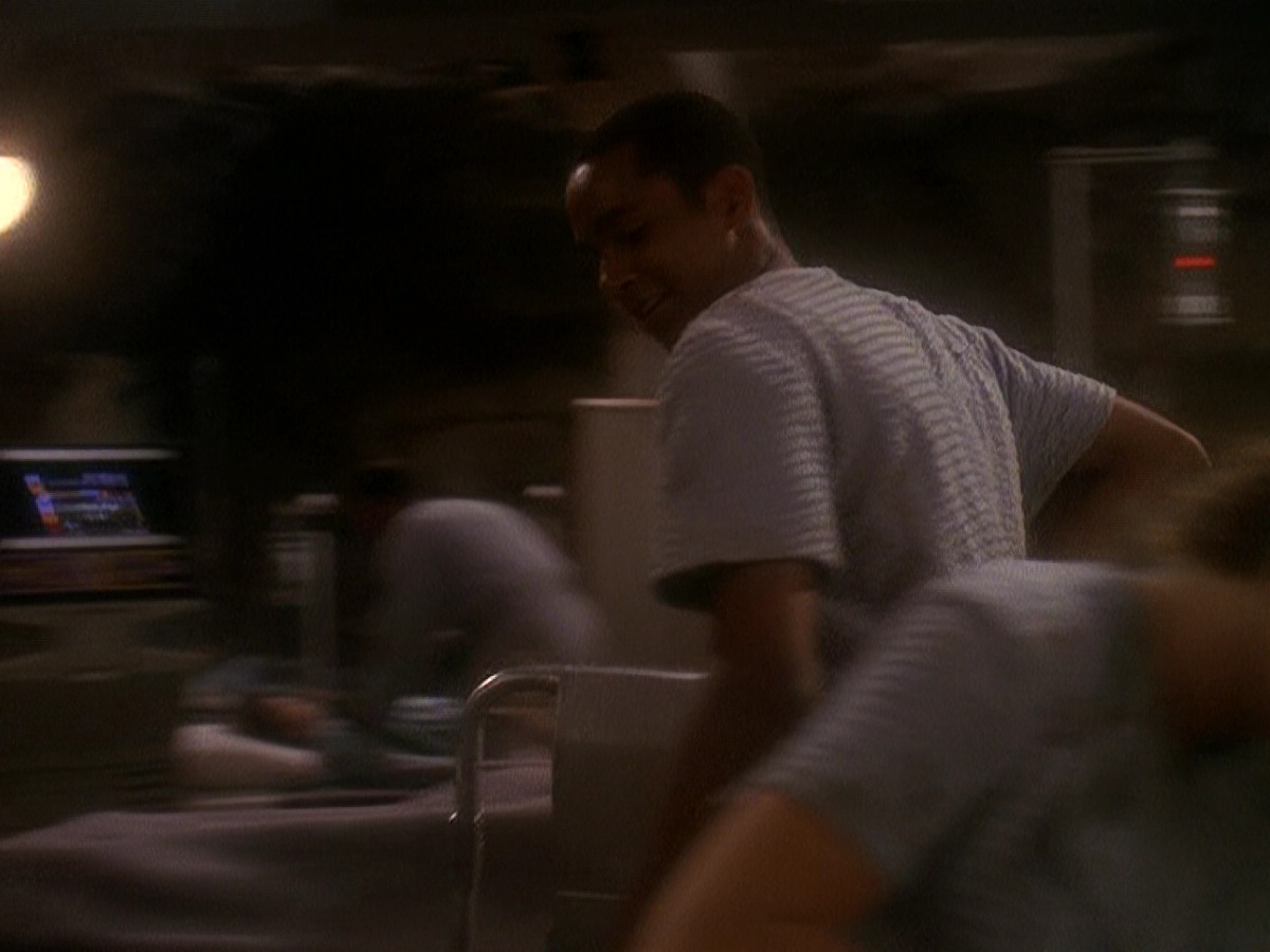 extant_StarTrek_DS9_5x04-NorTheBattleToTheStrong_01050.jpg
