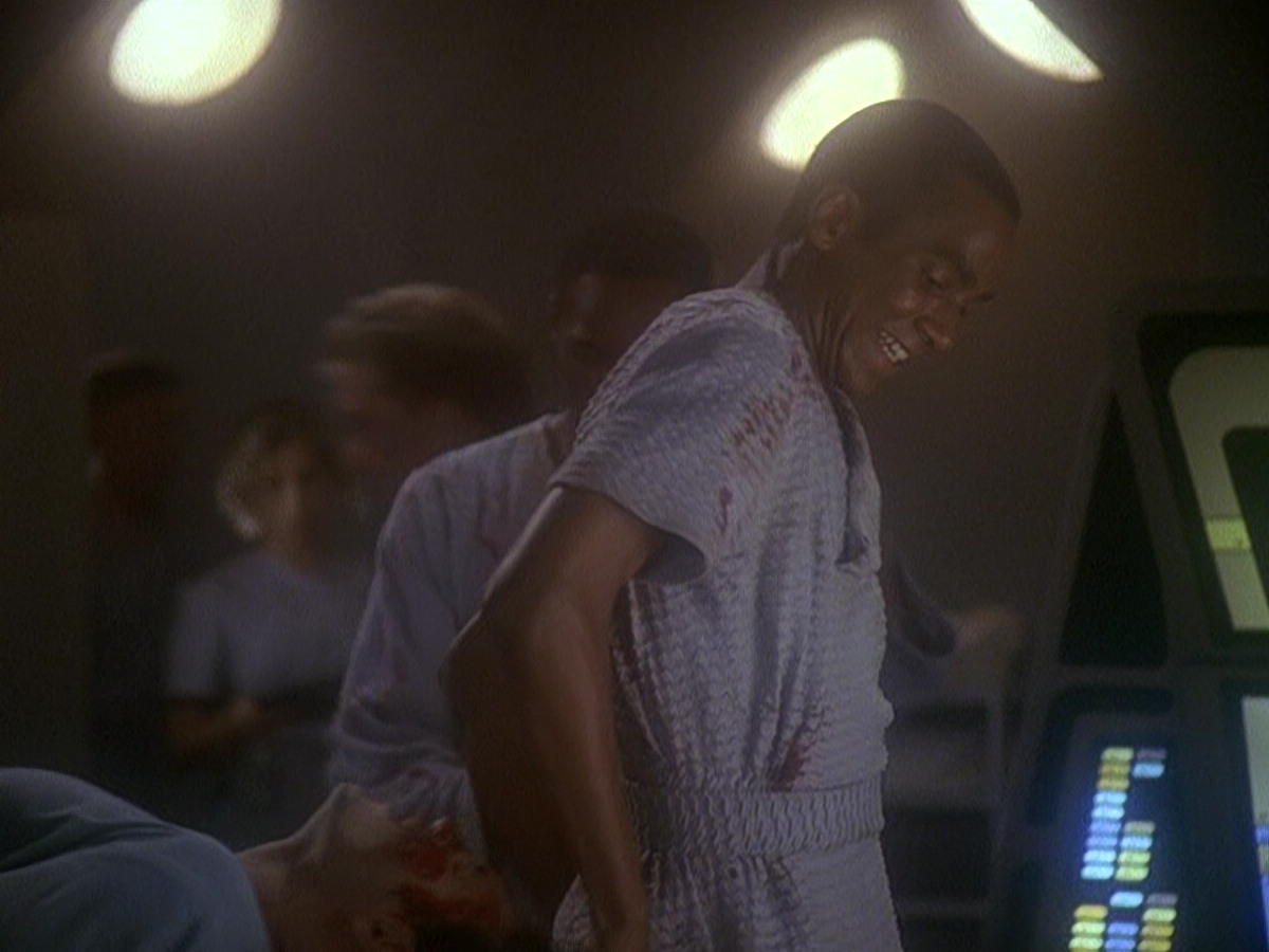 extant_StarTrek_DS9_5x04-NorTheBattleToTheStrong_01074.jpg