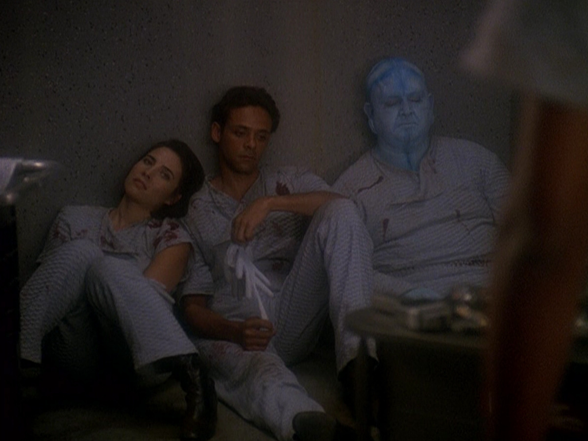 extant_StarTrek_DS9_5x04-NorTheBattleToTheStrong_01087.jpg
