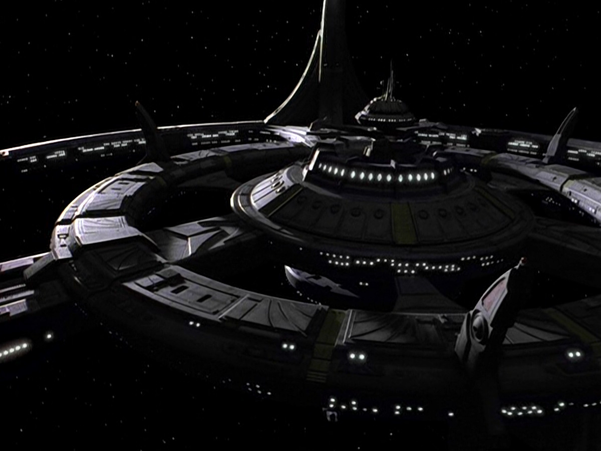 extant_StarTrek_DS9_5x04-NorTheBattleToTheStrong_01106.jpg