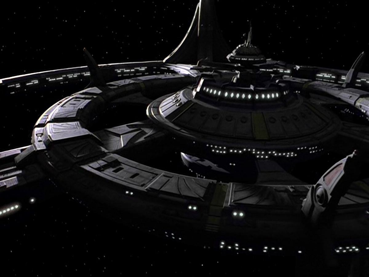 extant_StarTrek_DS9_5x04-NorTheBattleToTheStrong_01108.jpg