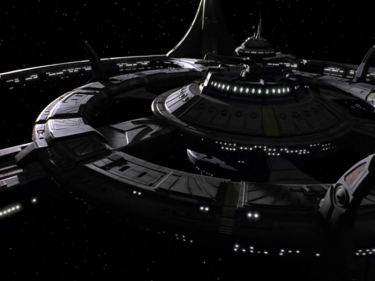 extant_StarTrek_DS9_5x04-NorTheBattleToTheStrong_01109.jpg