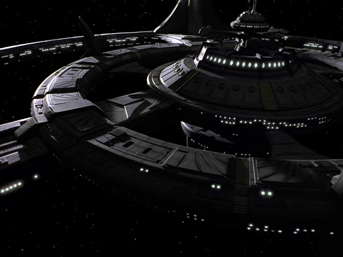 extant_StarTrek_DS9_5x04-NorTheBattleToTheStrong_01112.jpg