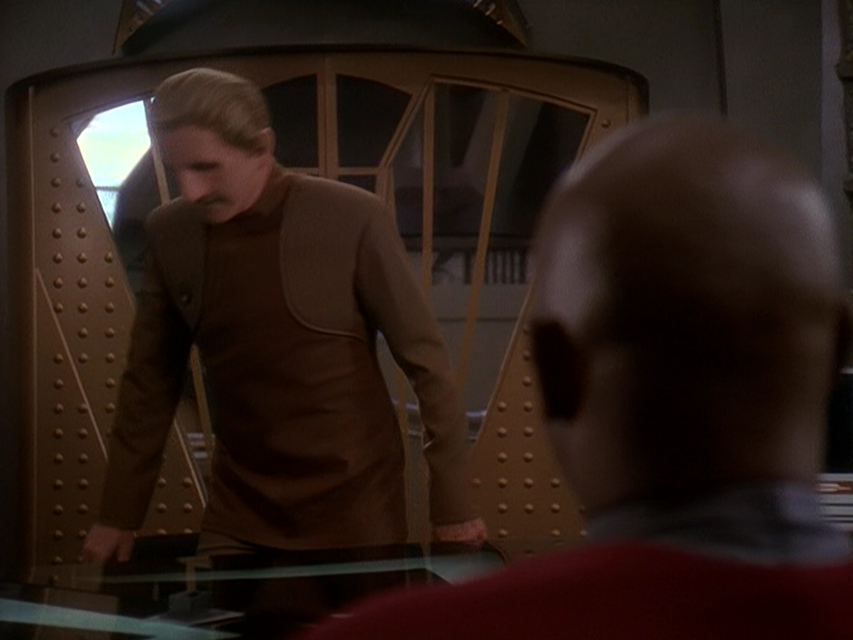extant_StarTrek_DS9_5x04-NorTheBattleToTheStrong_01129.jpg