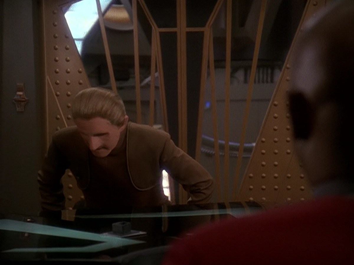 extant_StarTrek_DS9_5x04-NorTheBattleToTheStrong_01131.jpg
