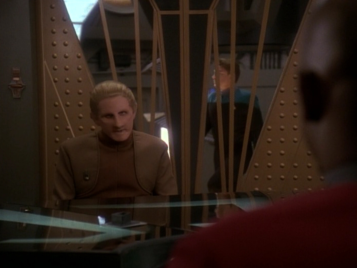 extant_StarTrek_DS9_5x04-NorTheBattleToTheStrong_01142.jpg