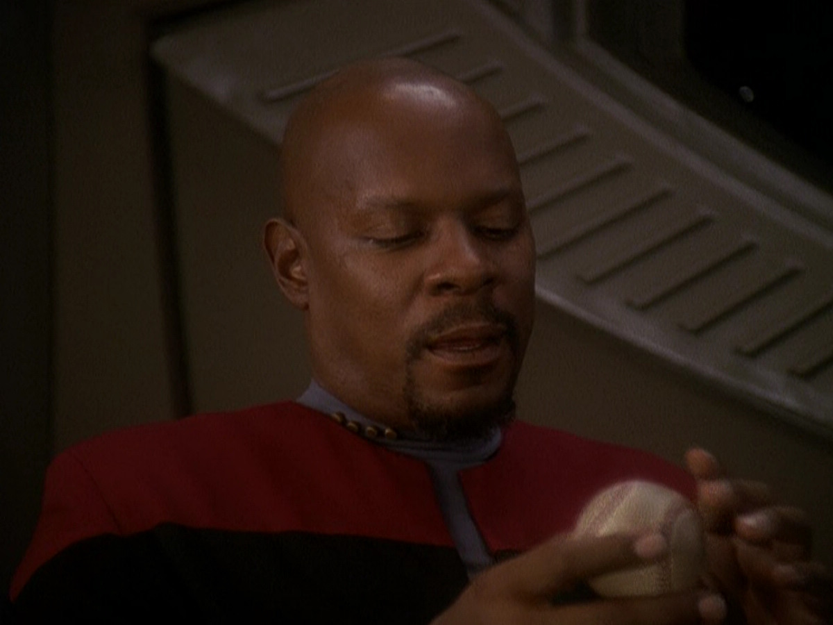 extant_StarTrek_DS9_5x04-NorTheBattleToTheStrong_01208.jpg