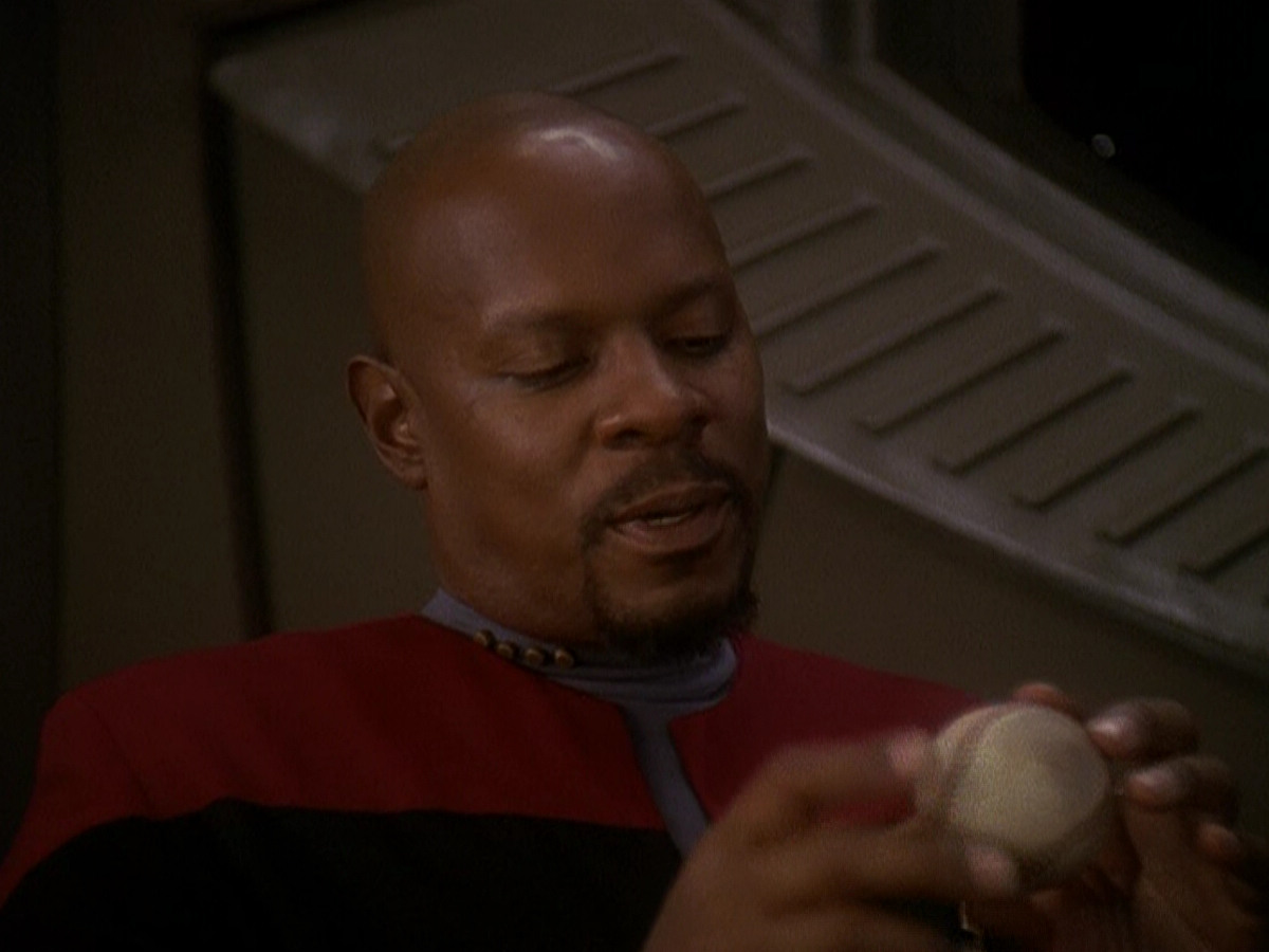 extant_StarTrek_DS9_5x04-NorTheBattleToTheStrong_01211.jpg