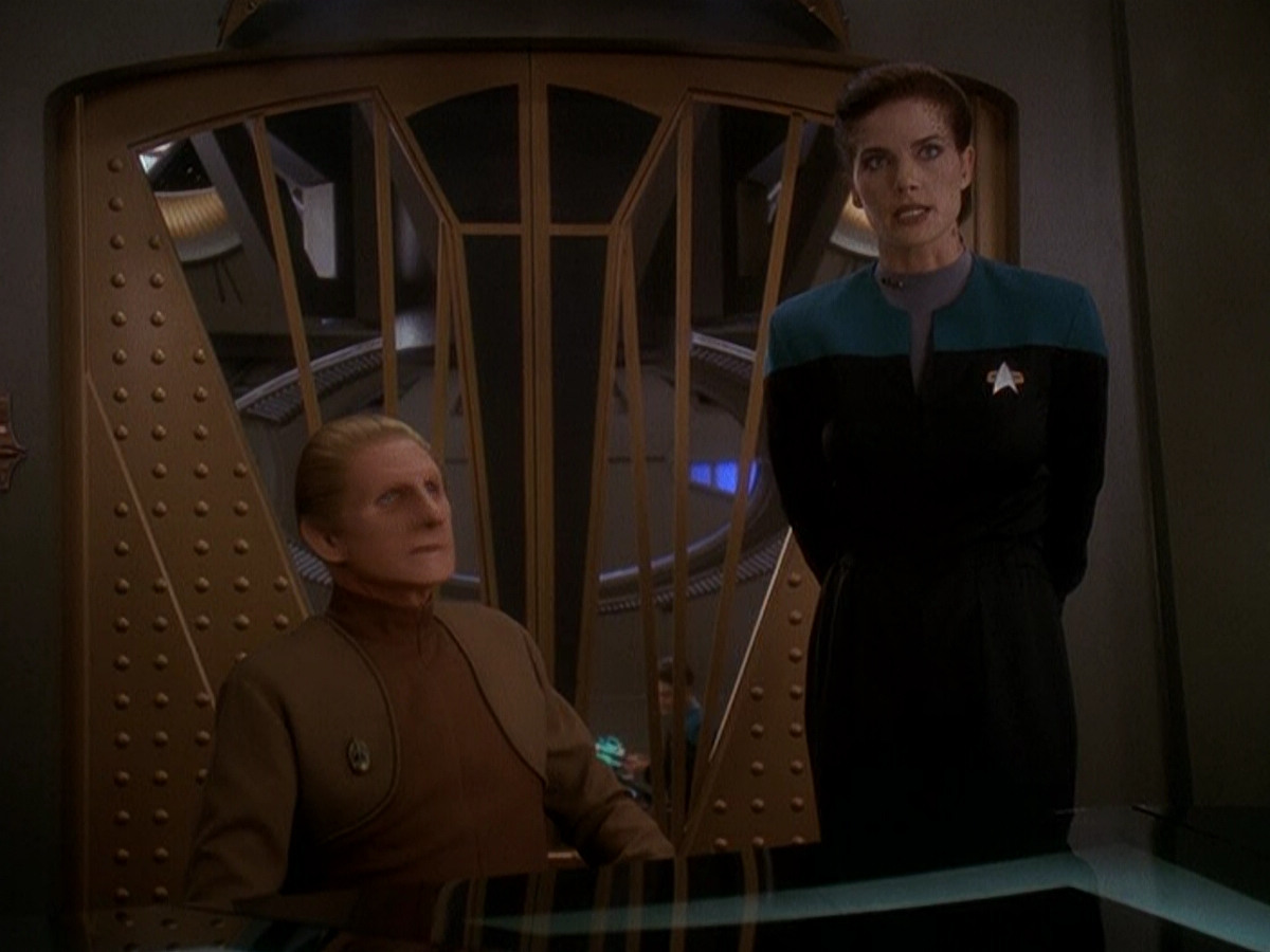 extant_StarTrek_DS9_5x04-NorTheBattleToTheStrong_01379.jpg
