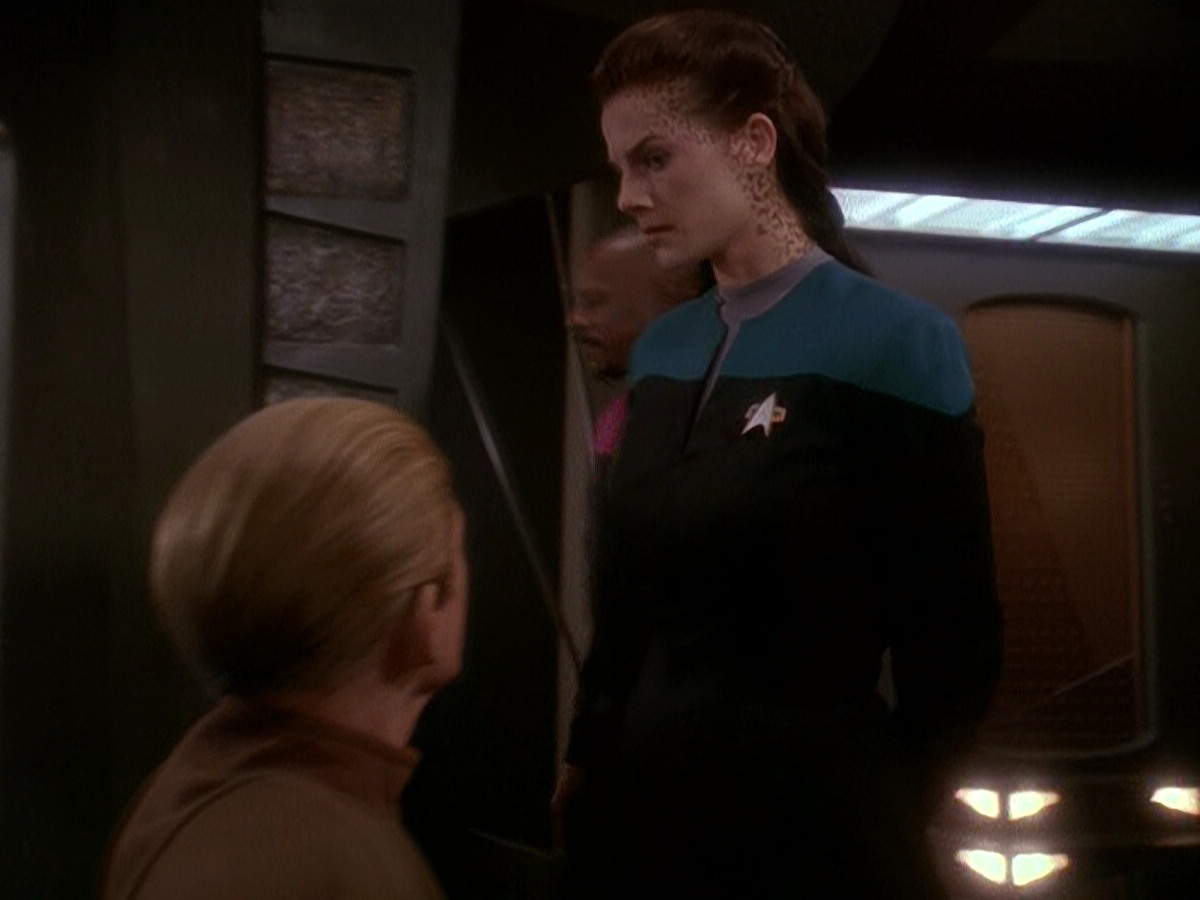 extant_StarTrek_DS9_5x04-NorTheBattleToTheStrong_01388.jpg