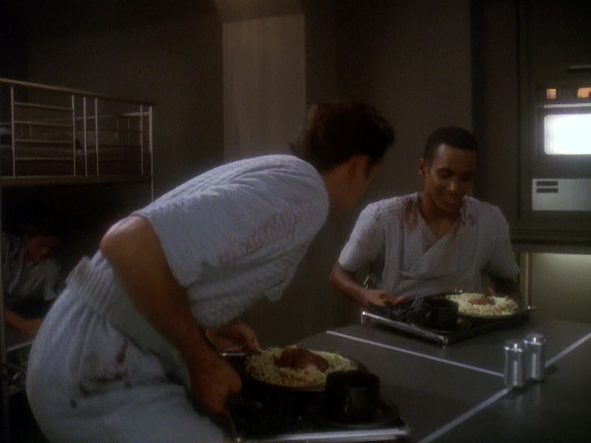 extant_StarTrek_DS9_5x04-NorTheBattleToTheStrong_01412.jpg