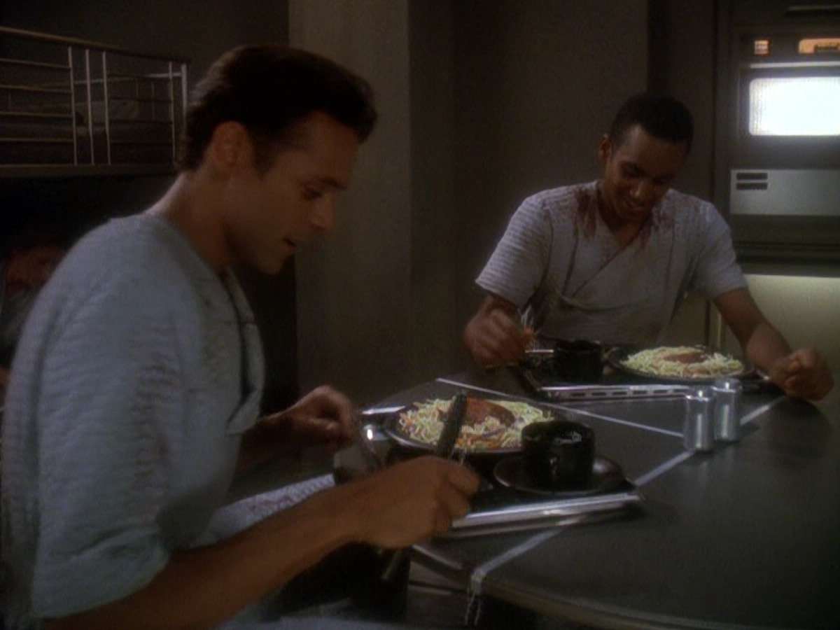 extant_StarTrek_DS9_5x04-NorTheBattleToTheStrong_01416.jpg