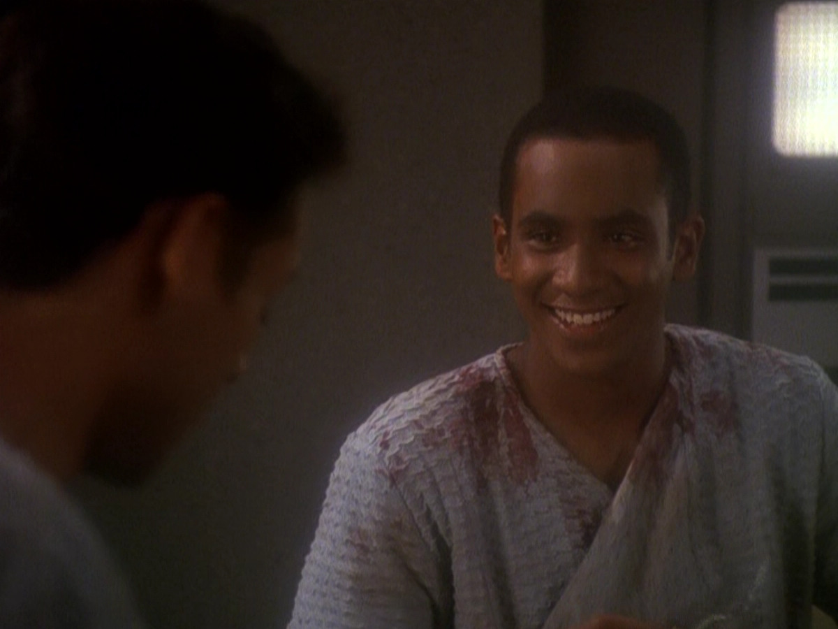 extant_StarTrek_DS9_5x04-NorTheBattleToTheStrong_01422.jpg