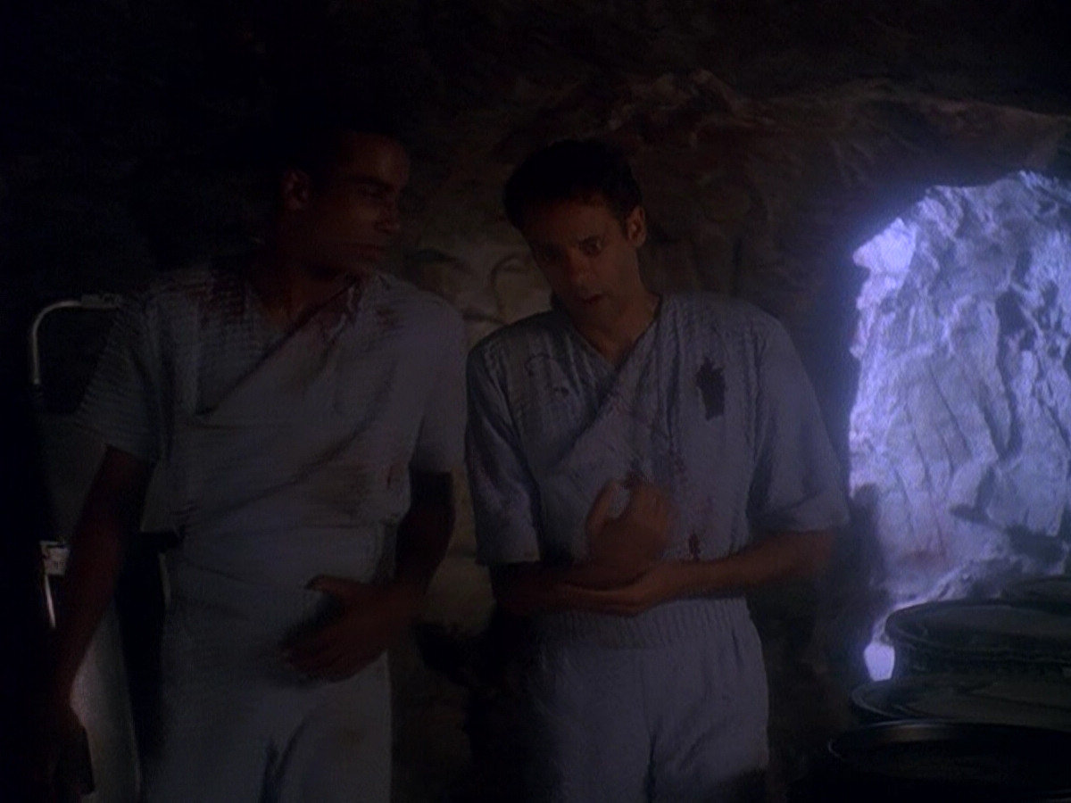 extant_StarTrek_DS9_5x04-NorTheBattleToTheStrong_01460.jpg