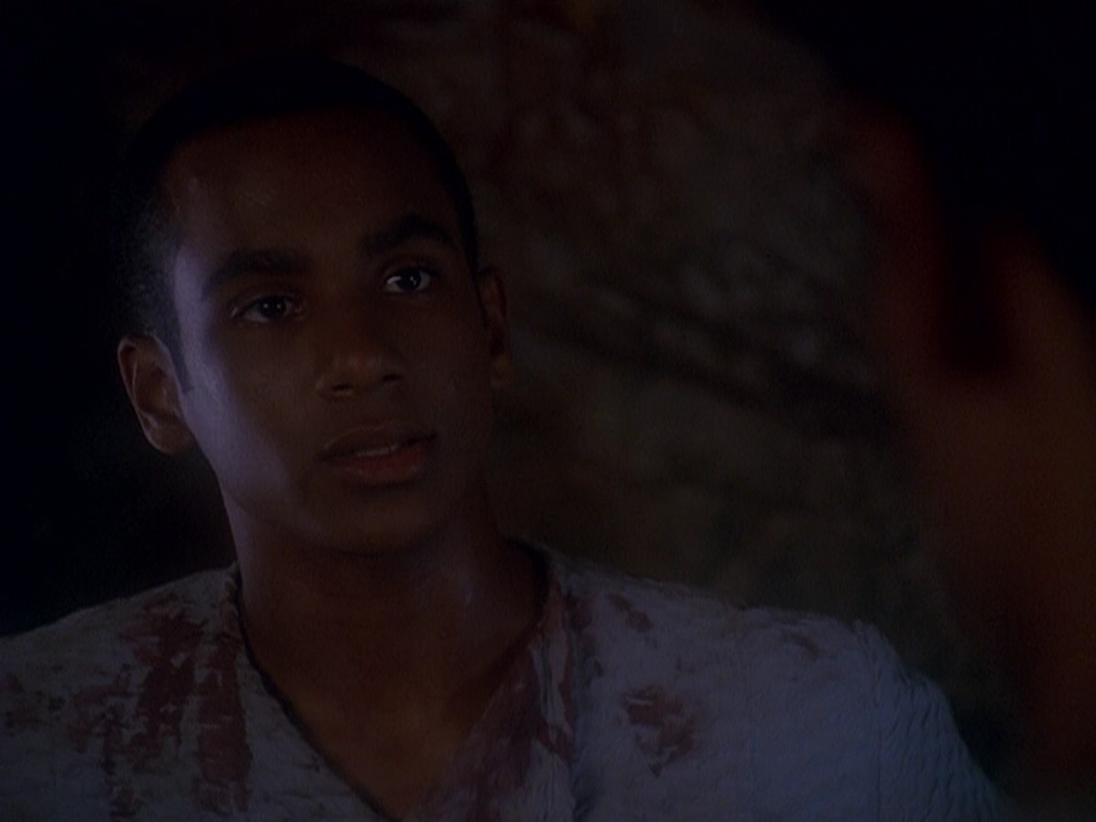extant_StarTrek_DS9_5x04-NorTheBattleToTheStrong_01478.jpg