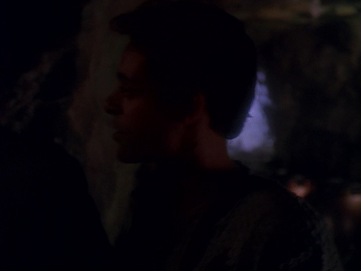 extant_StarTrek_DS9_5x04-NorTheBattleToTheStrong_01500.jpg
