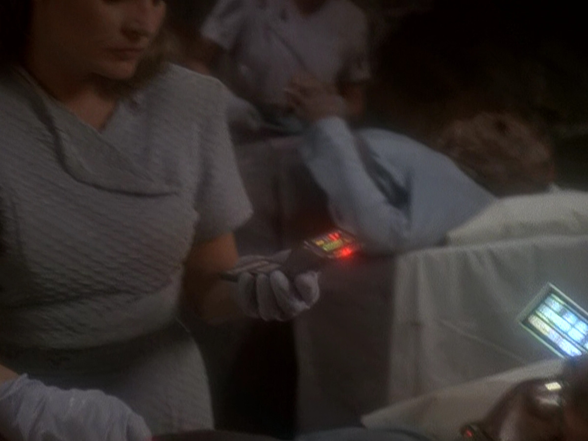 extant_StarTrek_DS9_5x04-NorTheBattleToTheStrong_01532.jpg