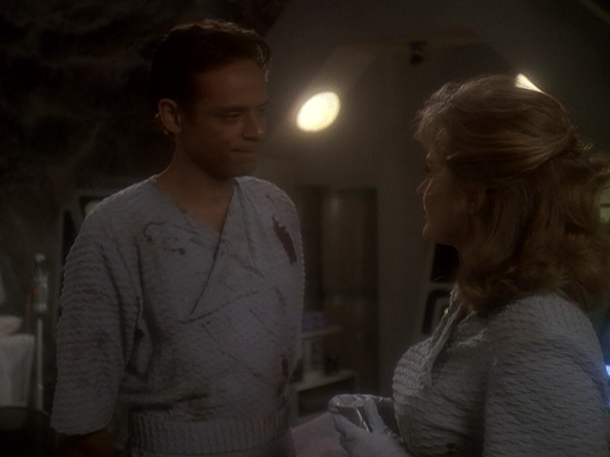 extant_StarTrek_DS9_5x04-NorTheBattleToTheStrong_01552.jpg
