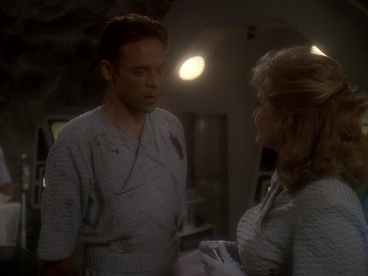 extant_StarTrek_DS9_5x04-NorTheBattleToTheStrong_01553.jpg