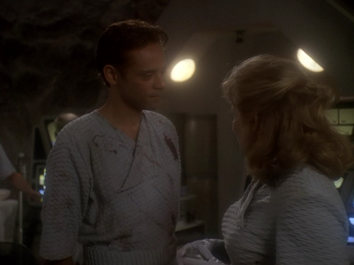 extant_StarTrek_DS9_5x04-NorTheBattleToTheStrong_01558.jpg