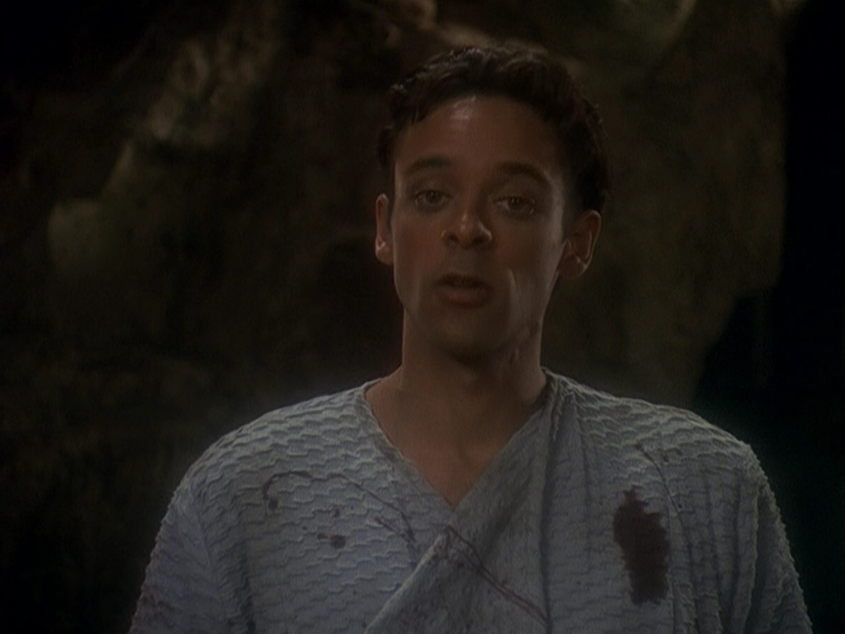 extant_StarTrek_DS9_5x04-NorTheBattleToTheStrong_01576.jpg